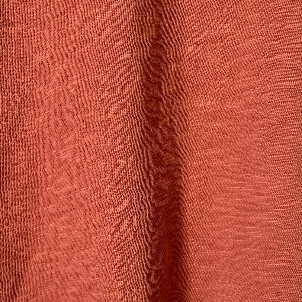 Quince 100% Organic Cotton Slub V Neck Tee in Rose Powder Basic Neutral - Picture 5 of 8